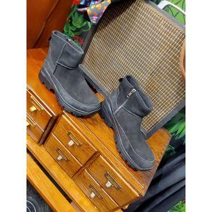 NEW Women's Black Suede Skechers Goodyear Warm Tech Memory Foam Boots. Sz 9